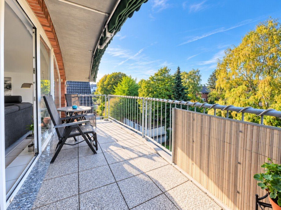(14) Ferner ist der Balkon �ber das Wohnzimmer erreichbar Etagenwohnung Bottrop / Stadtmitte