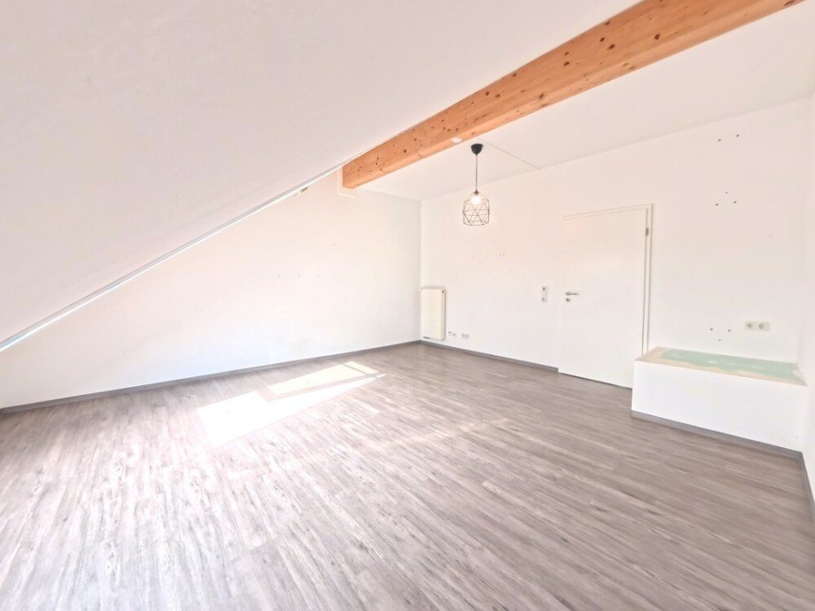 (29) Dieser Raum aus einer weiteren Perspektive Reihenmittelhaus Bottrop / Boy