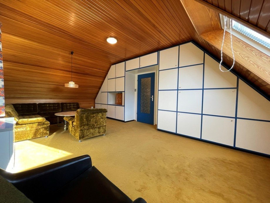 (25) Hier eine erste Impression aus dem Dachgeschoss Doppelhaush�lfte Bottrop / Stadtmitte