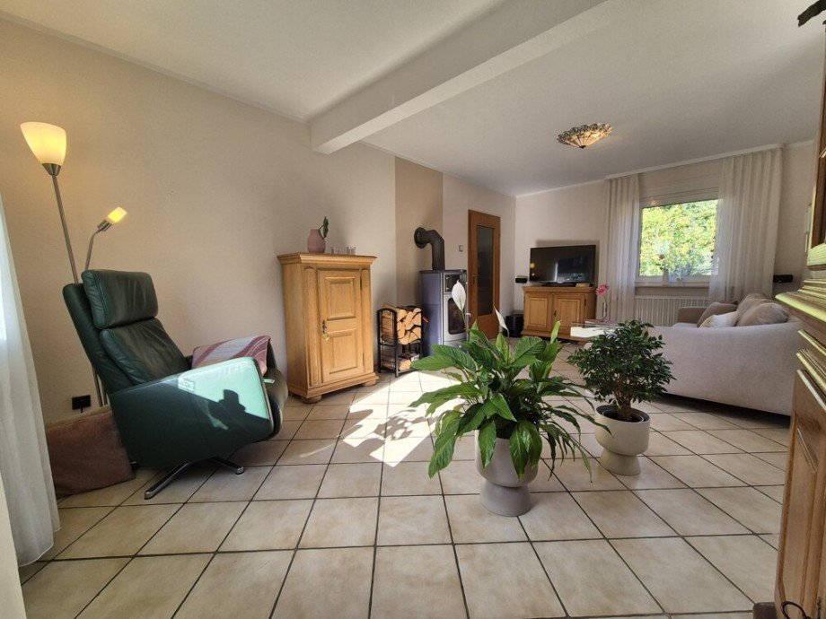 (14) Das Kaminwohnzimmer aus einer weiteren Perspektive Doppelhaush�lfte Bottrop / Batenbrock