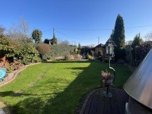 (15) Ein erster Blick in den liebevoll angelegten Garten *VERKAUFT*