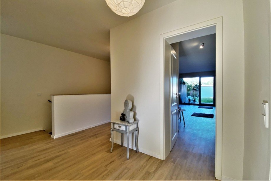 (5) Eine erste Impression aus dem Wohnungseingangsbereich Erdgeschosswohnung Bottrop / Bottrop-Vonderort