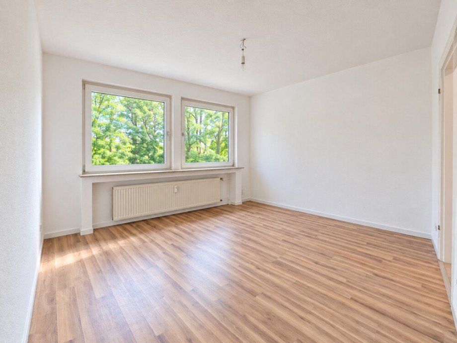 (8) Neben dem Wohnungseingang befindet sich zun�chst das Kinderzimmer Etagenwohnung Bottrop / Batenbrock