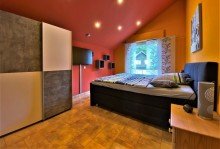 (24) Abschlie�end noch ein Blick in das Elternschlafzimmer *VERKAUFT*