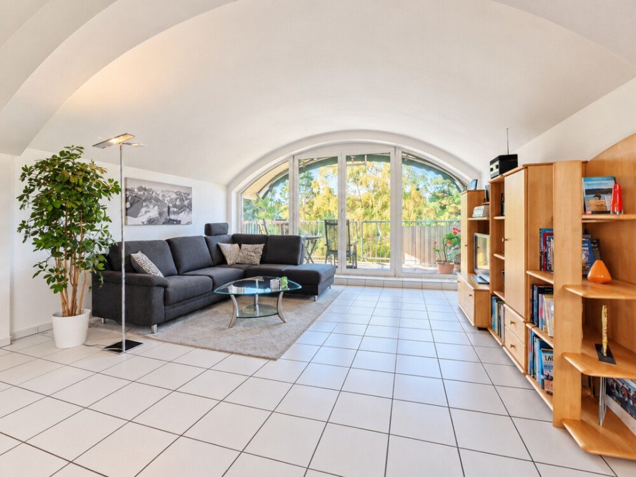 (13) Das Wohnzimmer aus einem anderen Blickwinkel Etagenwohnung Bottrop / Stadtmitte