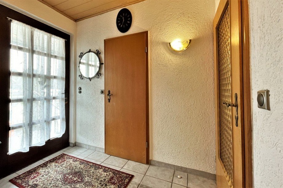 (5) Der Hauseingangsbereich im Erdgeschoss Einfamilienhaus Bottrop / Eigen