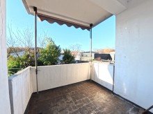 (31) Angrenzend befindet sich der Balkon der Wohnung *RESERVIERT*