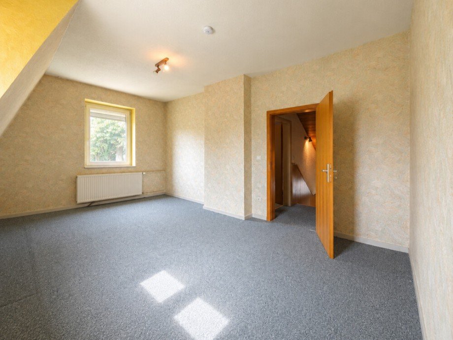 (21) Auf dieser Etage befindet sich ferner das Elternschlafzimmer Reihenendhaus Bottrop / Eigen