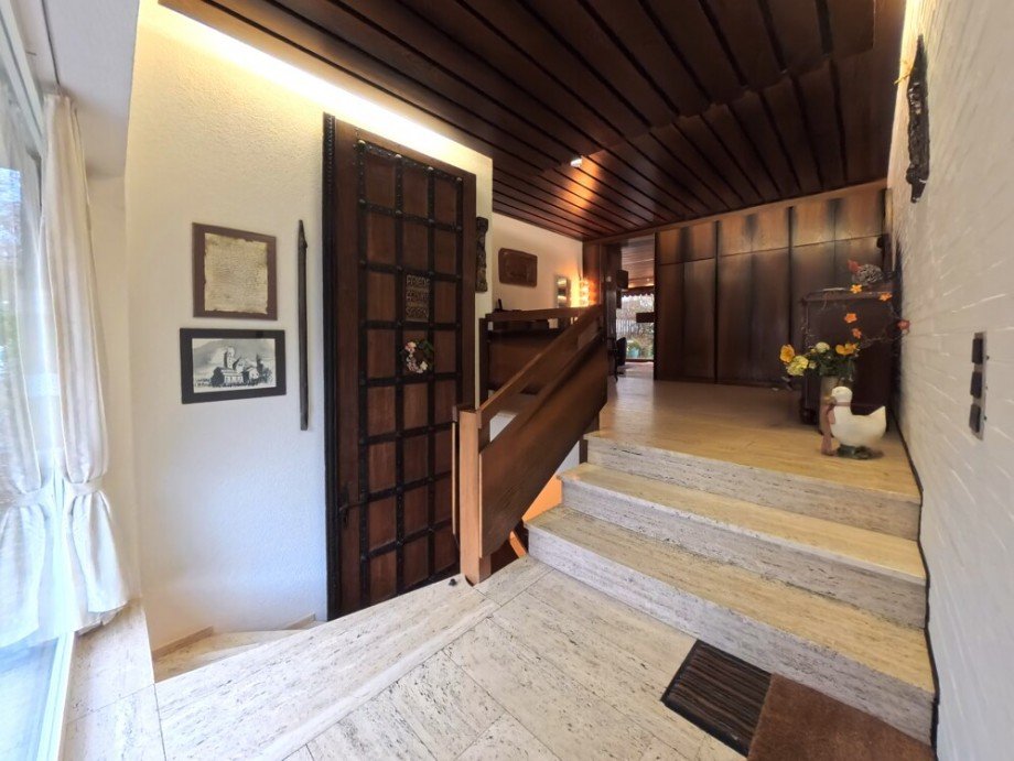 (6) Es empf�ngt Sie ein herrschaftlicher Dielenbereich Mehrfamilienhaus Gladbeck / Gladbeck-Brauck