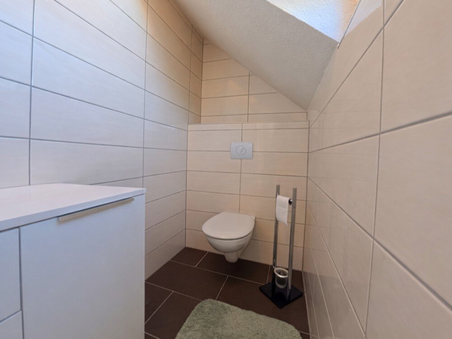 (24) Der an das Badezimmer angrenzende WC Bereich Einfamilienhaus Bottrop / Feldhausen