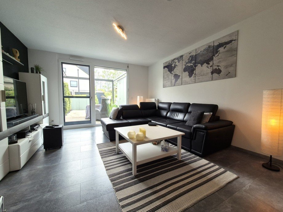 (12) �ber den Wohnbereich erreichen Sie die r�ckw�rtigen Gartenfl�chen Reihenmittelhaus Bottrop / Boy