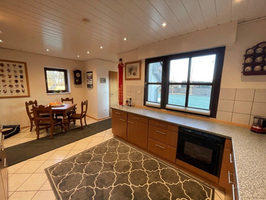 (20) Auch �ber die K�che haben Sie einen direkten Zugang in die r�ckseitigen Gartenbereiche Einfamilienhaus Bottrop / Feldhausen