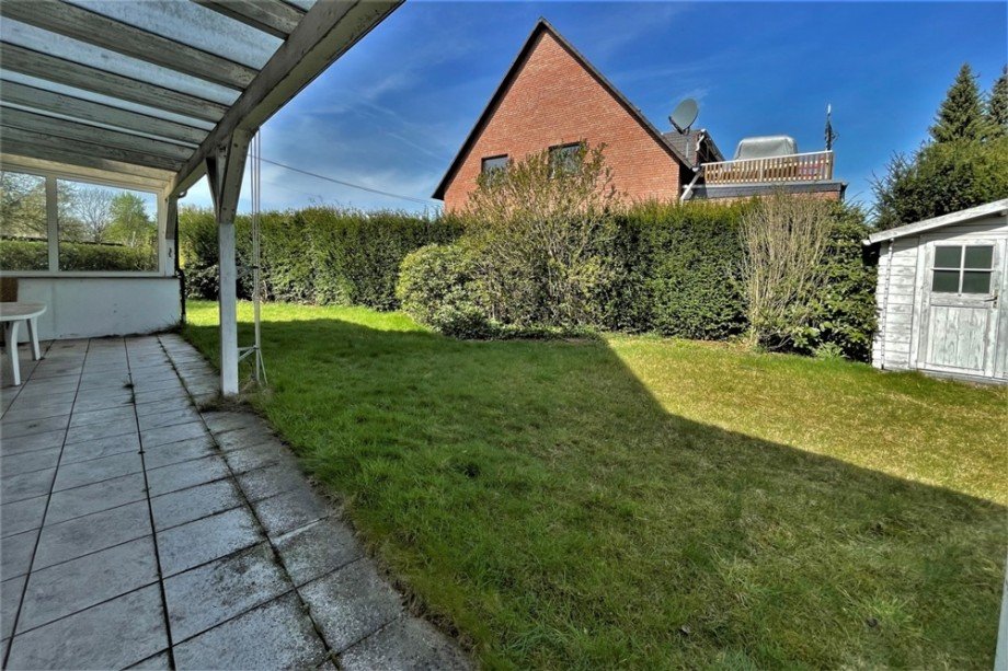 (14) Hier ein Blick in auf das hinter dem Haus befindliche Gartenland Einfamilienhaus Bottrop / Boy