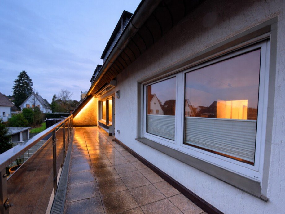 (14) Ein Blick auf den Balkon auf der Geb�uder�ckseite Etagenwohnung Bottrop