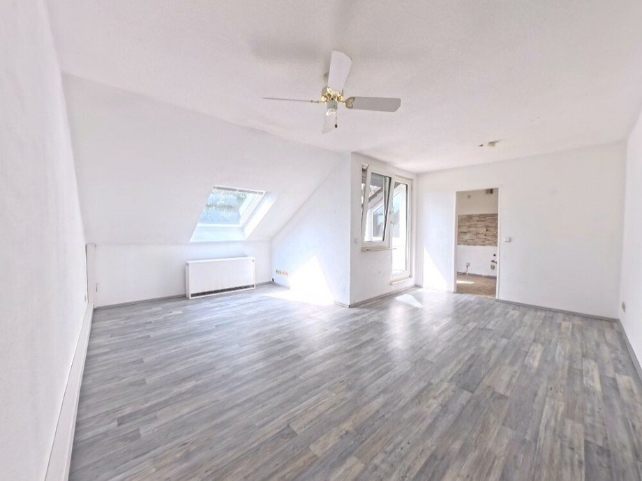 (9) Zun�chst betreten Sie das Herzst�ck der Wohnung - das Wohnzimmer Etagenwohnung Bottrop / Fuhlenbrock