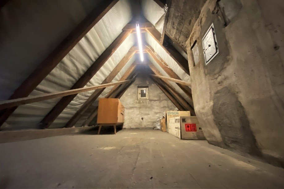 (31) Der Dachboden zur anderen Seite Doppelhaush�lfte Bottrop / Welheim