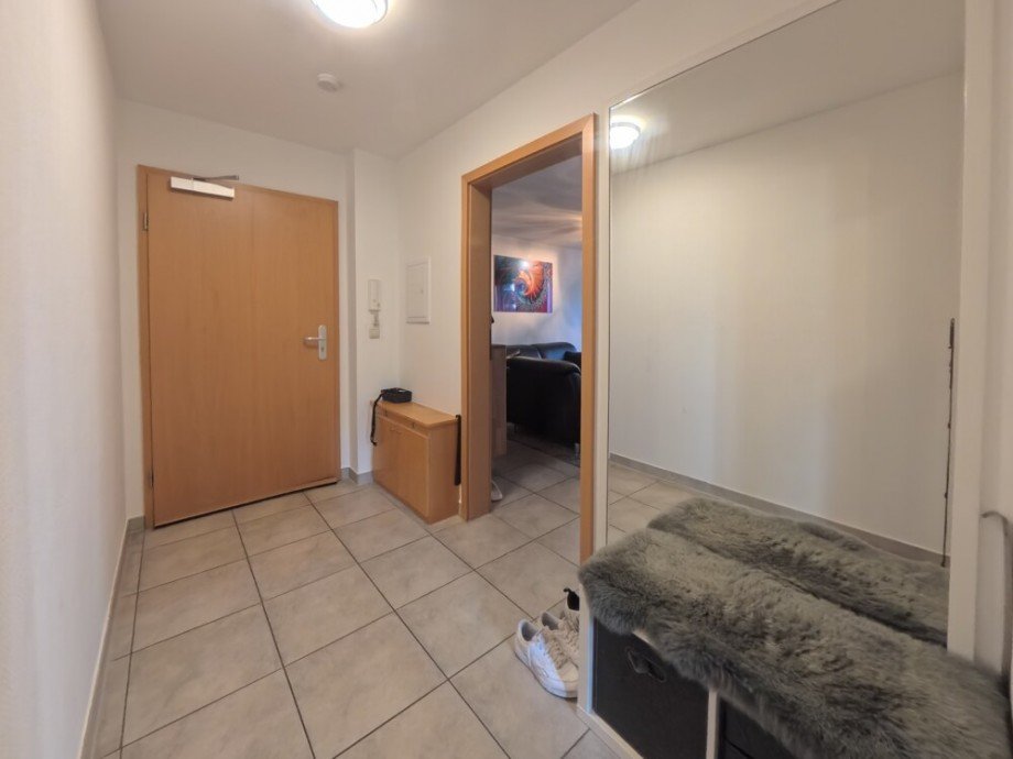 (4) Erste Impression aus dem Wohnungsflur mit Blick in Richtung des Wohnzimmers Erdgeschosswohnung Bottrop / Stadtmitte