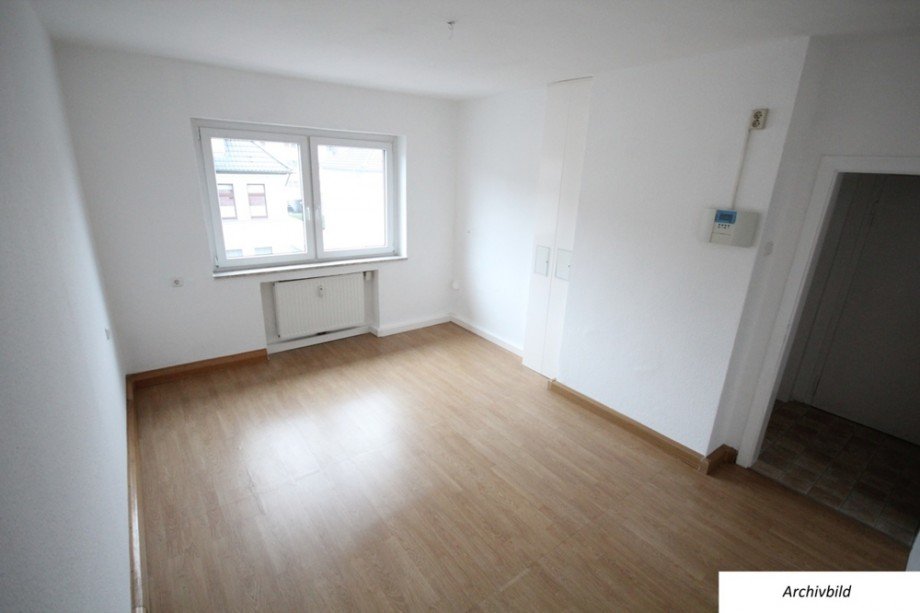 (11) Hier ein Archivbild des Wohnzimmers Etagenwohnung Bottrop / Stadtmitte