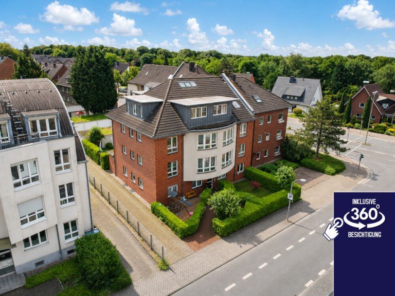 (1) Herzlich willkommen Bottrop / Stadtmitte - Stadtmitte Dachgeschosswohnung iTH: Ein paar Stufen n�her am Wohngl�ck - gro�z�gige DG-Wohnung in Bottrops Stadtmitte!