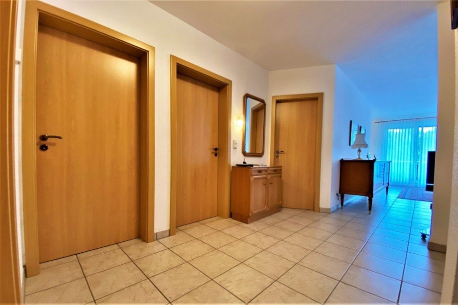 (5) Ein erster Blick in den Wohnungsflur Etagenwohnung Bottrop / Stadtmitte