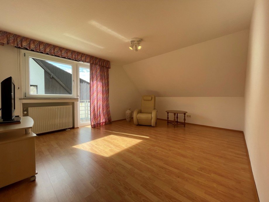 (20) Einer der Wohnr�ume im 1. OG bietet einen separaten Balkon Einfamilienhaus Bottrop / Batenbrock