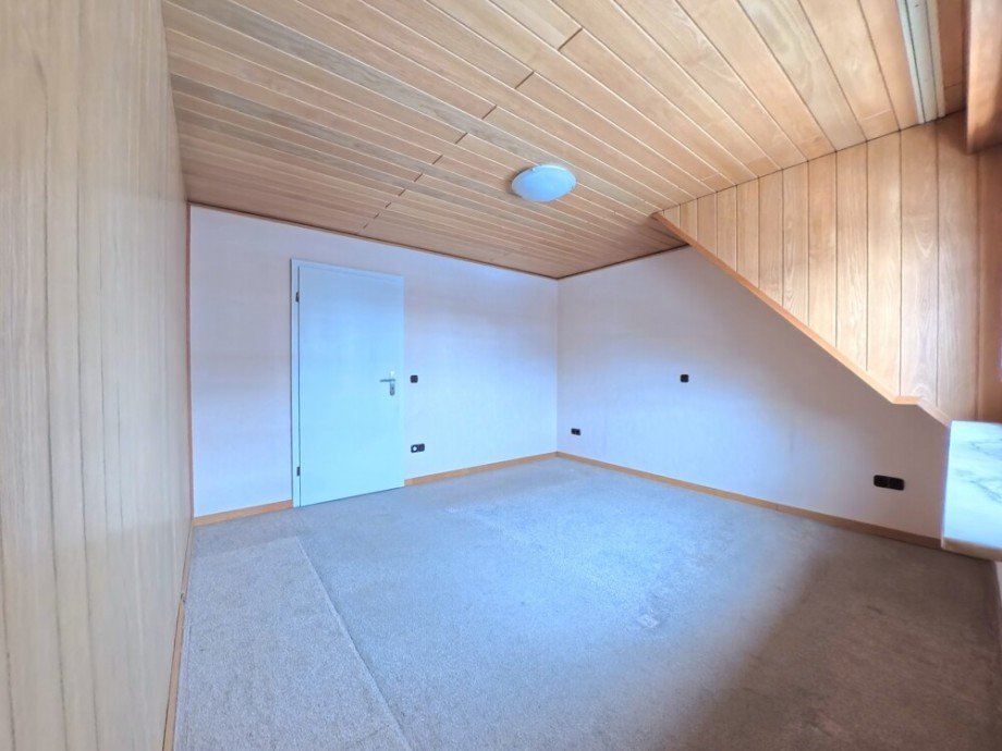 (20) Das Schlafzimmer befindet sich auf der Geb�udevorderseite Doppelhaush�lfte Bottrop / Fuhlenbrock