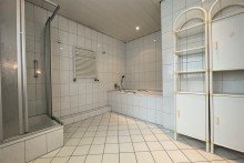 (20) Das Badezimmer aus einer anderen Perspektive *VERKAUFT*
