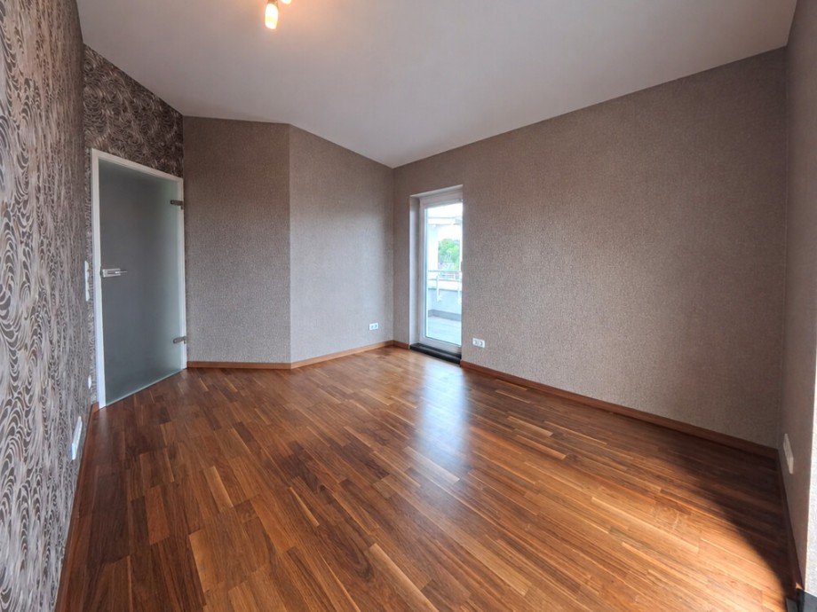 (15) Ein weiterer Eindruck des Kinder- oder Arbeitszimmers Penthousewohnung Bottrop / Bottrop-Vonderort