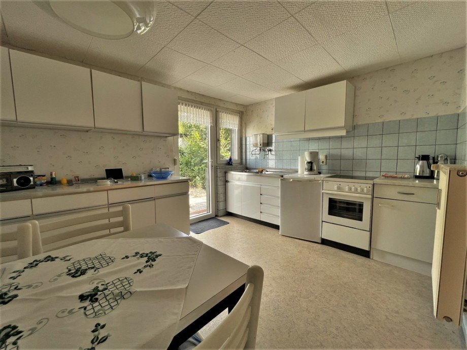 (10) Auch die K�che betreten wir �ber den Eingangsbereich Zweifamilienhaus Bottrop / Batenbrock