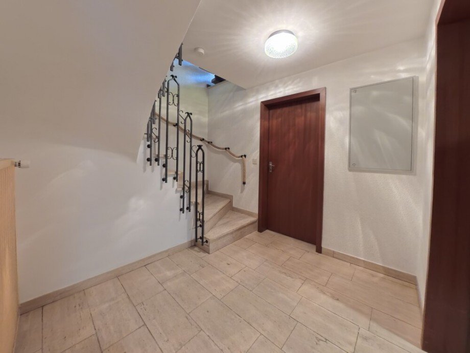 (30) Erg�nzende Impressionen folgen nun aus dem Kellergeschoss Reihenendhaus Bottrop / Stadtmitte