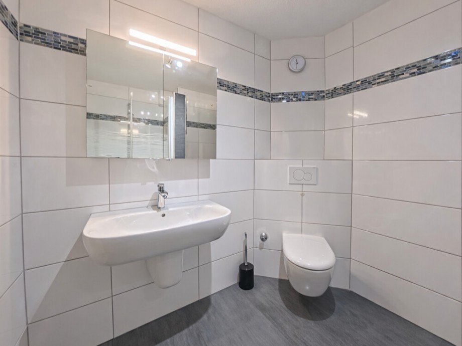 (24) Das Badezimmer aus einer anderen Perspektive Reihenmittelhaus Bottrop / Welheim