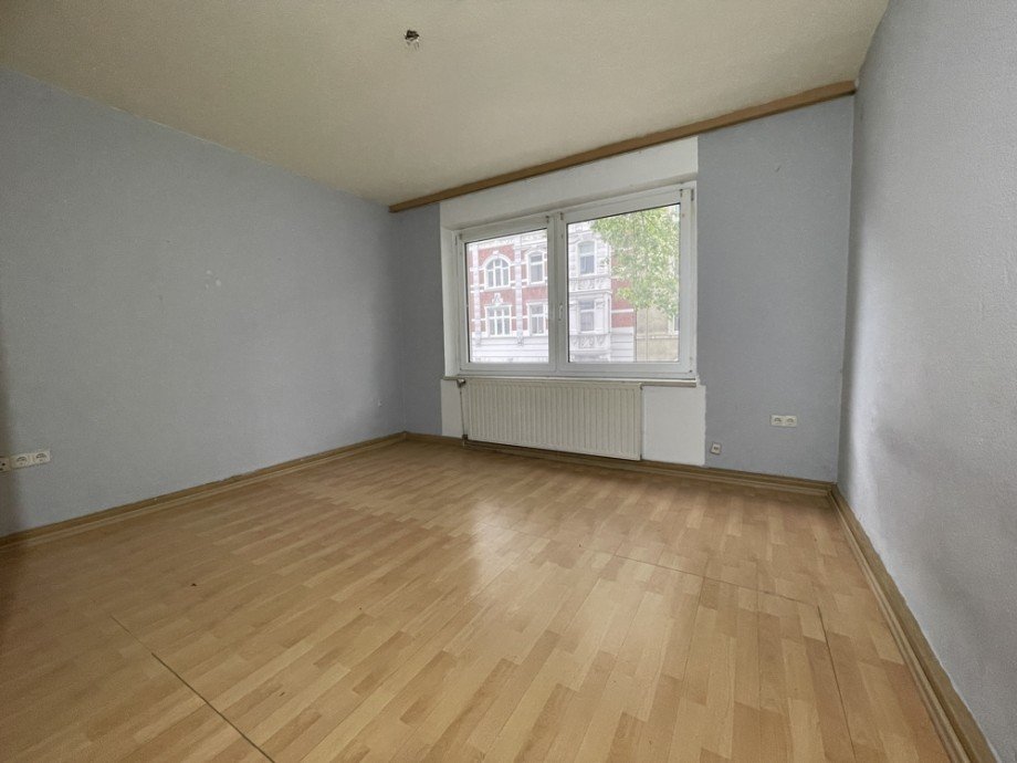 (15) Hier ein Wohnraumeindruck aus der Wohneinheit im 1. OG rechts (47,50 qm) - 2,5 Raum Haus Gelsenkirchen / Bulmke-H�llen