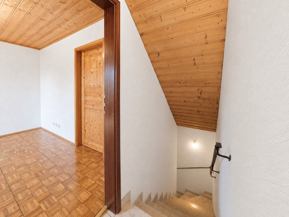 (20) Der Zugang in das Dachgeschoss Reihenendhaus Bottrop / Fuhlenbrock