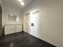 (6) Hier blicken Sie in den Hausflurbereich im Erdgeschoss *VERKAUFT*