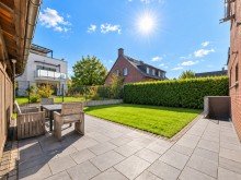 (6) Ein erster Eindruck der r�ckw�rtigen Gartenfl�che iTH: Aus R�umen werden M�glichkeiten - Vielseitige Immobilie in Bottrop-Kirchhellen!