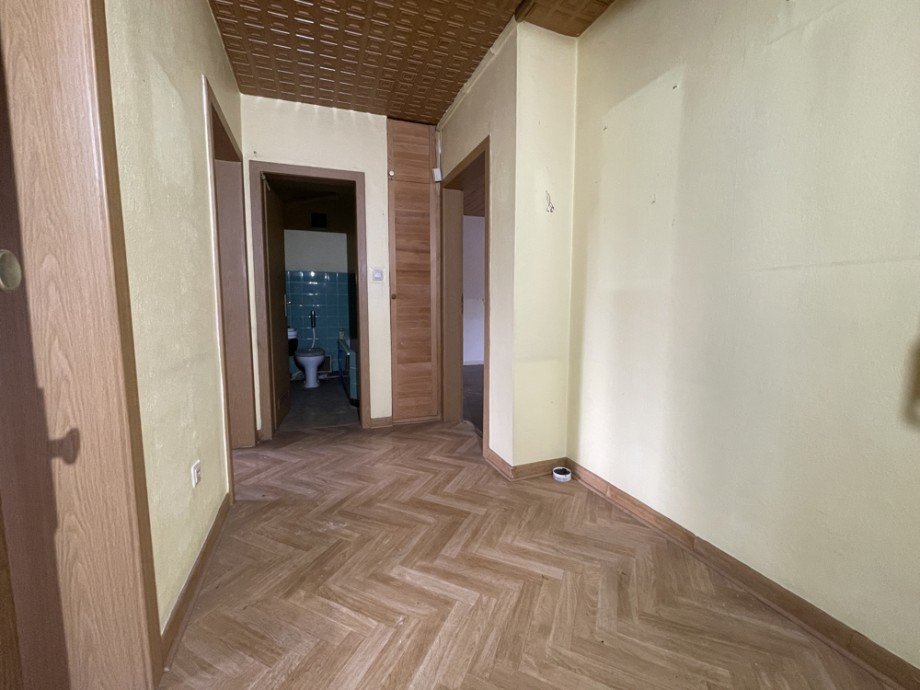 (26) Der Wohnungsflur der Wohnung im 3. OG (rechts) - 66,70 qm - 3,5 Raum Haus Gelsenkirchen / Bulmke-H�llen