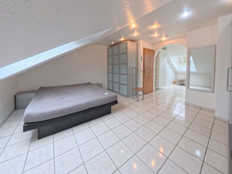 (25) Weitere Eindr�cke folgen aus dem wohnraumtauglich ausgebauten Dachgeschoss Reihenmittelhaus Bottrop / Welheim