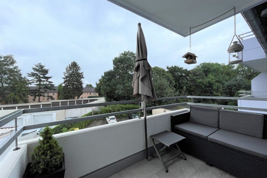 (16) Eine Impression vom Balkon auf der Geb�uder�ckseite Etagenwohnung Bottrop / Stadtmitte