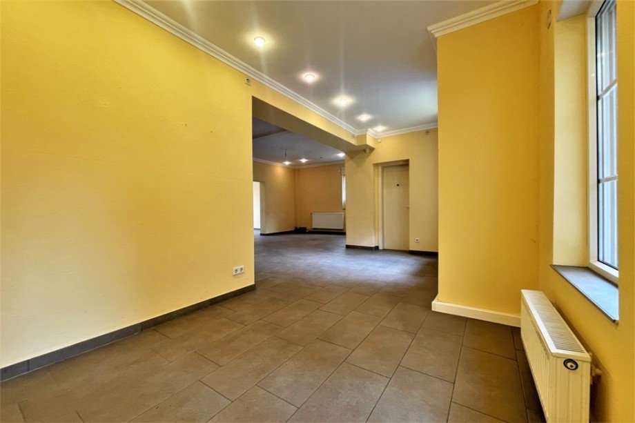 (10) Ein Blick Richtung Essbereich und G�ste-WC Haus Bottrop / Stadtmitte