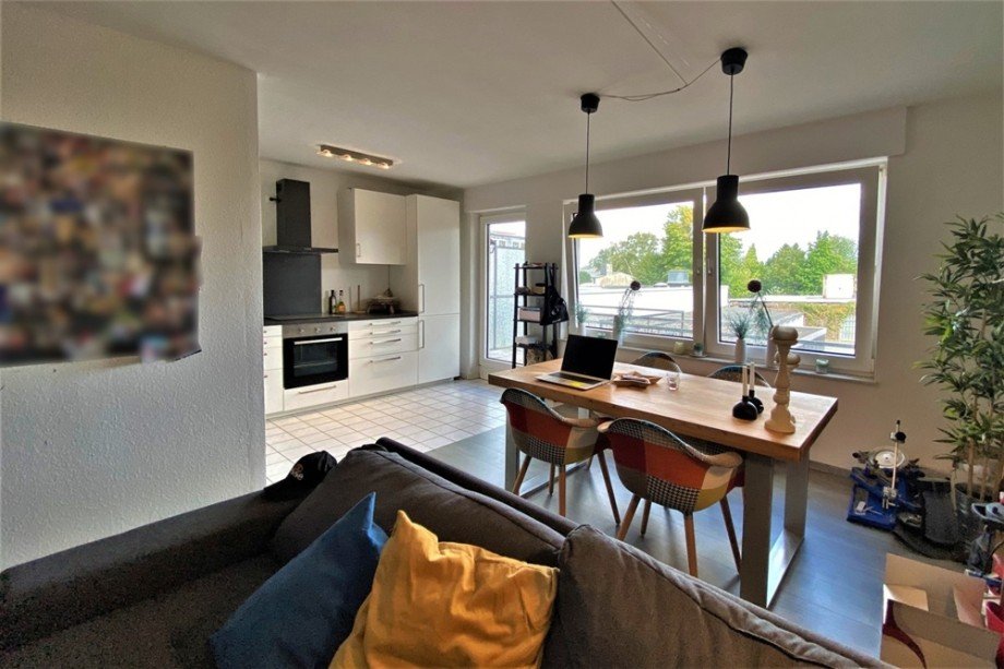 (10) Der Blick in Richtung des r�ckw�rtigen Balkons Etagenwohnung Bottrop / Boy