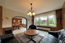 (14) Das Wohnzimmer schlie�t sich im Erdgeschoss an das Esszimmer an *VERKAUFT*
