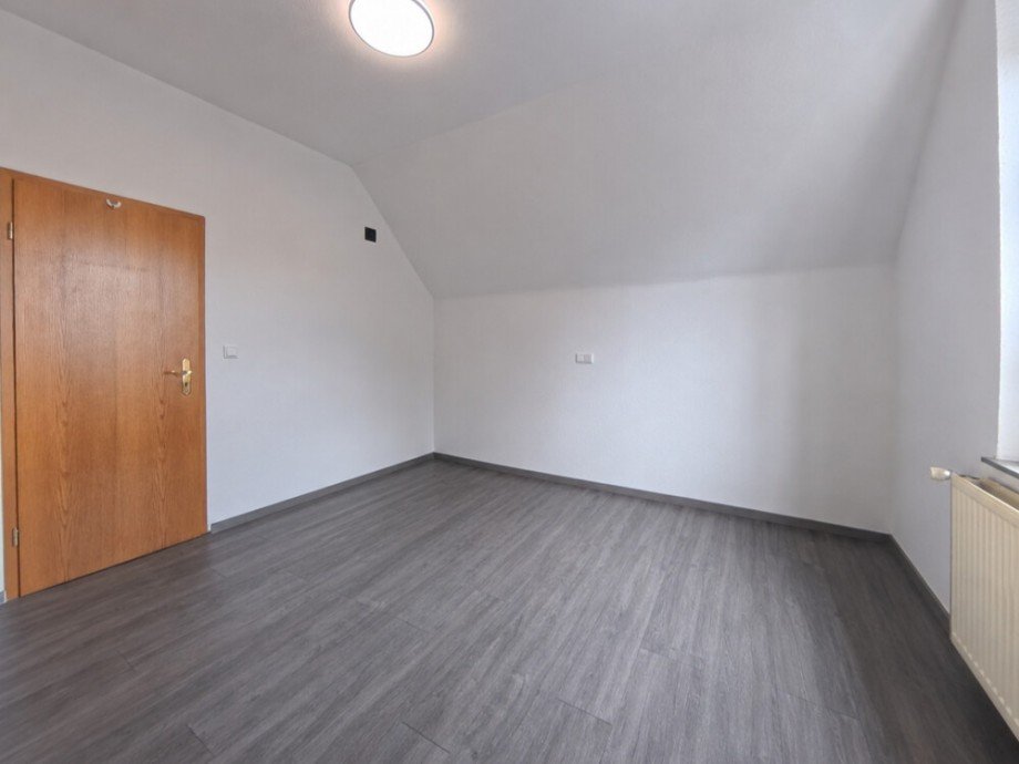 (17) Hier blicken Sie in den zweiten Schlafraum dieser Etage Doppelhaush�lfte Bottrop / Eigen