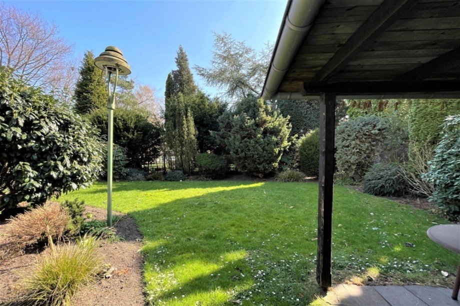 (51) Eine abschlie�ende Impression vom Gartengrundst�ck Zweifamilienhaus Bottrop / Batenbrock