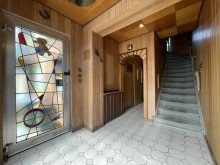 (3) Ein erster Einblick in den Hauseingangsbereich im Erdgeschoss *VERKAUFT*