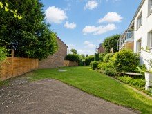 (15) Ein abschlie�ender Blick in den Garten iTH: Waldn�he, Lieblingslage und Platz f�r zwei Lebenskonzepte - willkommen in Bottrop-Vonderort!