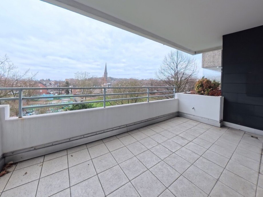 (7) Eine erste Impression von der traumhaften Loggia in S�dausrichtung Etagenwohnung Bottrop / Stadtmitte