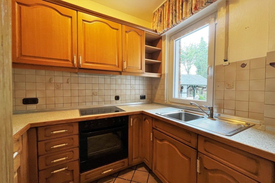 (12) Die beschauliche K�che auf der Geb�uder�ckseite Einfamilienhaus Bottrop / Batenbrock