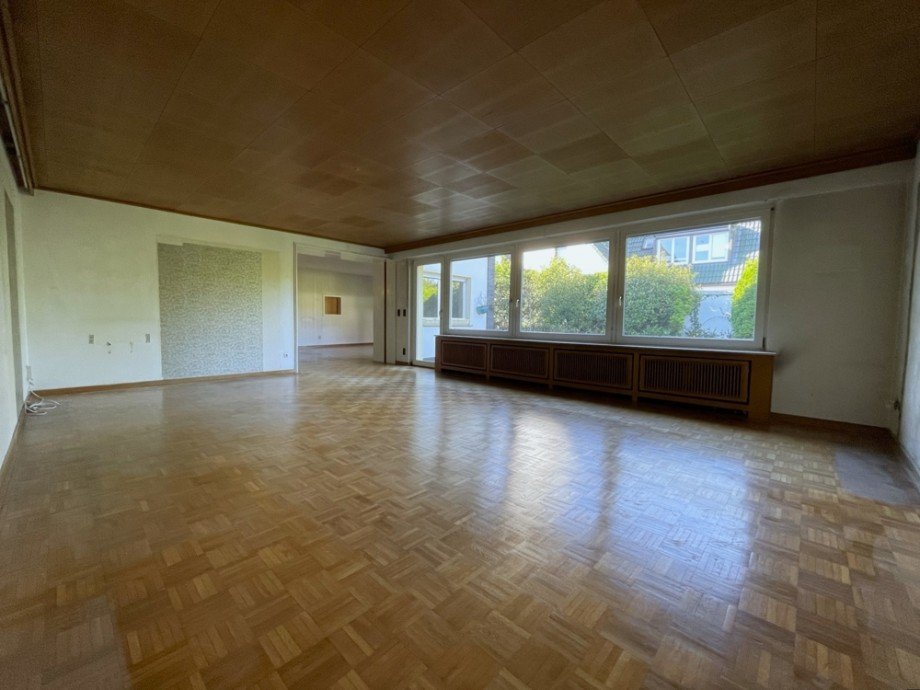 (13) Ein Blick in das herrschaftliche Wohnzimmer mit Gartenzugang Einfamilienhaus Bottrop / Fuhlenbrock