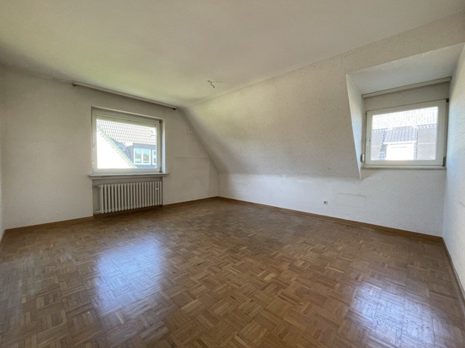 (16) Hier ein Blick in das m�gliche Elternschlafzimmer Einfamilienhaus Bottrop / Fuhlenbrock