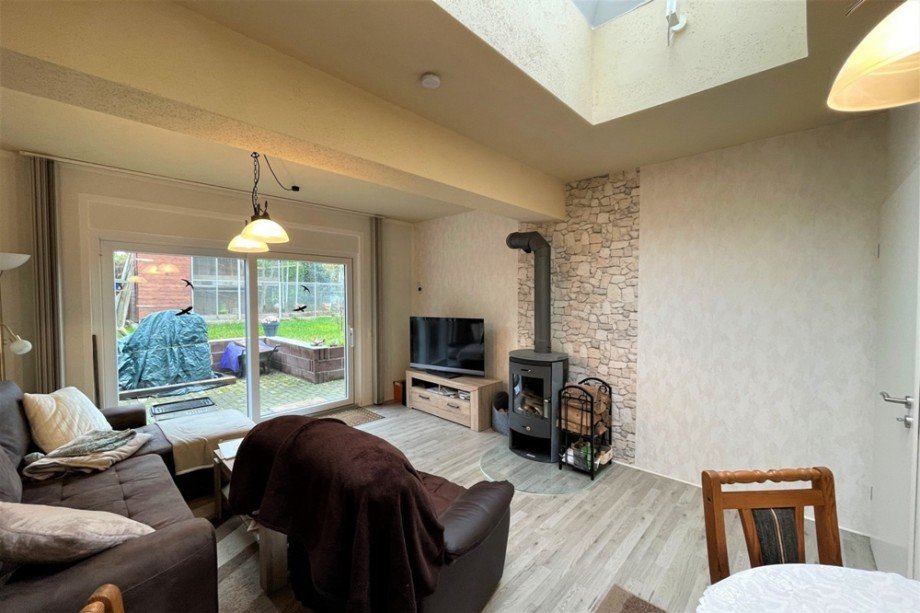 (38) Der Wohn- und Essbereich aus einer anderen Perspektive Einfamilienhaus Bottrop / Eigen